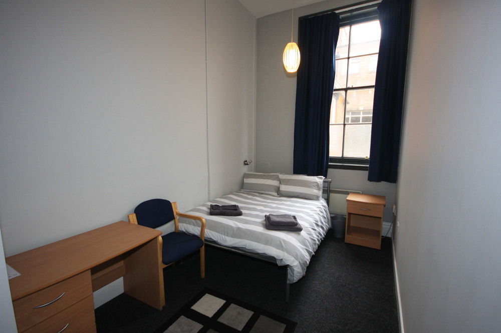 Bridgewood House Hotel Stafford Buitenkant foto